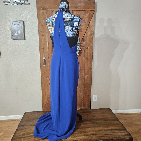 BCBGMaxazria Women's Size 8 Viviane Blue Beaded Collar Halter Evening Dress/Gown - Picture 3 of 11